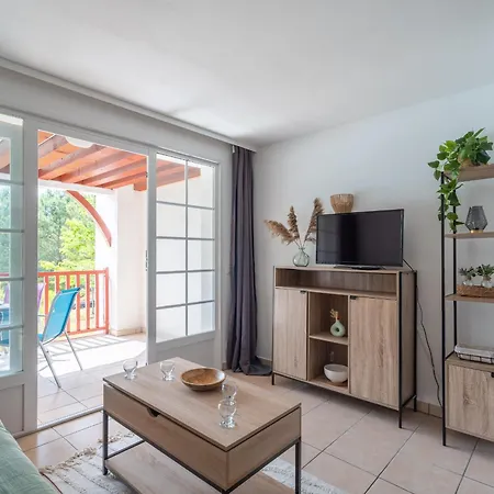 Avec Balcon Et Piscine - Golf De - 4 Pers - Fr-1-319-616