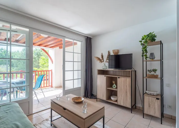 Avec Balcon Et Piscine - Golf De - 4 Pers - Fr-1-319-616