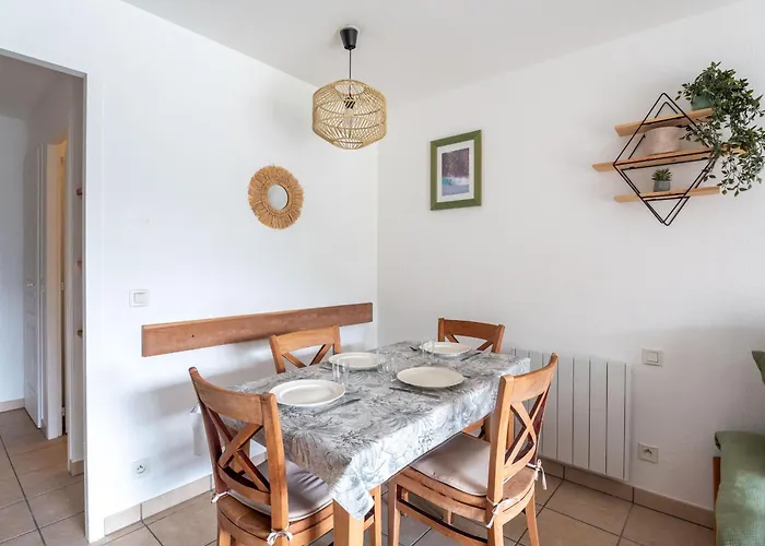 Appartement Avec Balcon Et Piscine - Golf De - 4 Pers - Fr-1-319-616 Biscarrosse